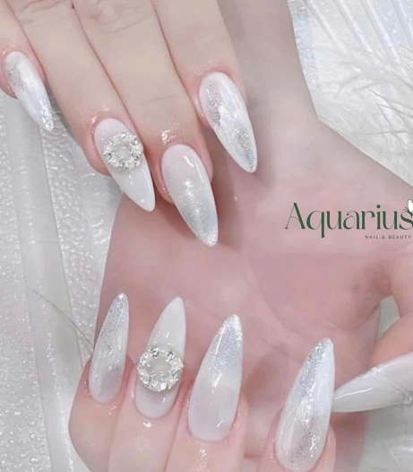 Aquarius Nail & Beauty 
