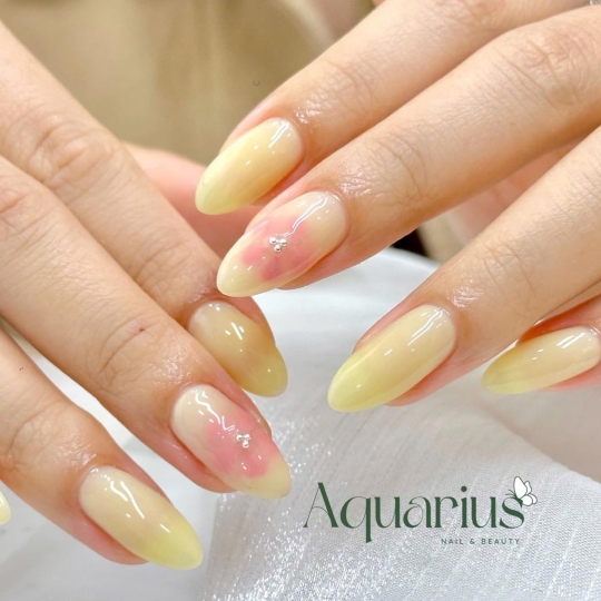 Aquarius Nail & Beauty 