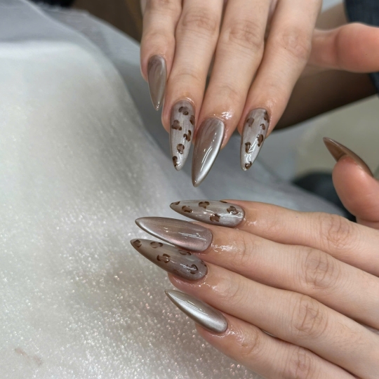 Aquarius Nail & Beauty 